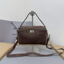 Picture of Balenciaga Handbags _SKUfw233324603fw